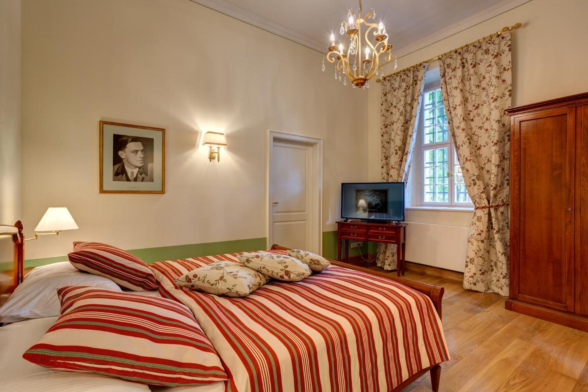 לובנאו Urlaubsresidenz Marstall Und Kanzlei Im Schlossensemble חדר תמונה